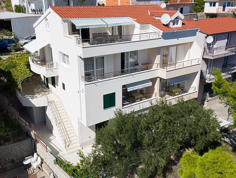 Apartments Tomas Brela Bagian luar foto